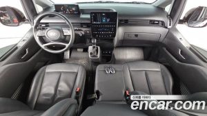 Hyundai Staria 4WD Tourer 11-Seater 2025 года из Южной Кореи