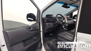 Hyundai Staria 4WD Tourer 11-Seater 2025 года из Южной Кореи