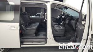 Hyundai Staria 4WD Tourer 11-Seater 2025 года из Южной Кореи