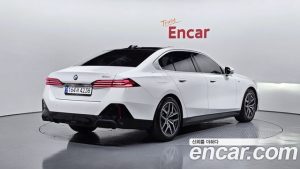 BMW 5-Series 520i M Sport 2024 года из Южной Кореи