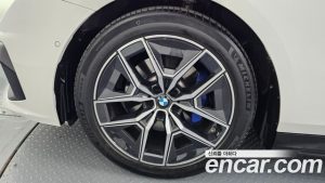 BMW 5-Series 520i M Sport 2024 года из Южной Кореи
