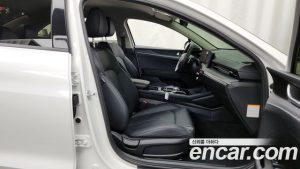 Kia K5 Prestige 2024 года из Южной Кореи