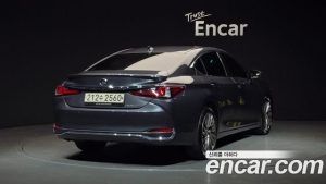 Lexus ES Executive 2023 года из Южной Кореи
