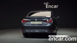 Lexus ES Executive 2023 года из Южной Кореи