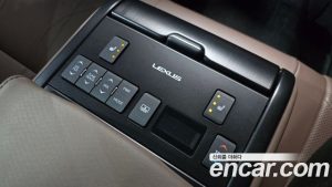 Lexus ES Executive 2023 года из Южной Кореи