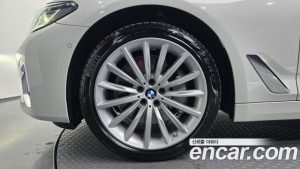 BMW 5-Series 530i xDrive Luxury 2023 года из Южной Кореи