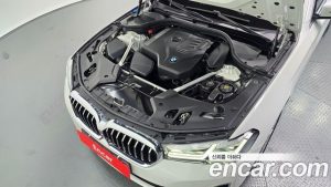 BMW 5-Series 530i xDrive Luxury 2023 года из Южной Кореи