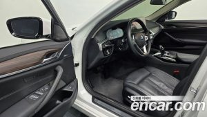 BMW 5-Series 530i xDrive Luxury 2023 года из Южной Кореи