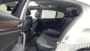 BMW 5-Series 530i xDrive Luxury 2023 года из Южной Кореи