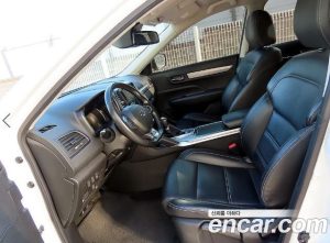 Renault-KoreaSamsung QM6 2.0 GDe LE Signature 2WD 2023 года из Южной Кореи