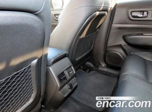 Renault-KoreaSamsung QM6 2.0 GDe LE Signature 2WD 2023 года из Южной Кореи