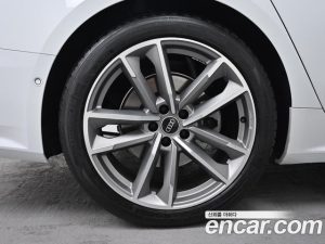 Audi A7 55 TFSI 4WD Premium 2023 года из Южной Кореи