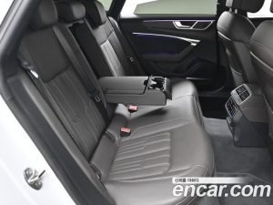 Audi A7 55 TFSI 4WD Premium 2023 года из Южной Кореи
