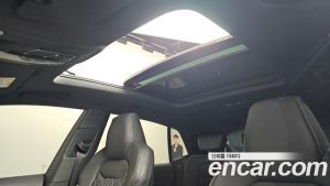 Audi Q8 55 TFSI 4WD Premium 2023 года из Южной Кореи