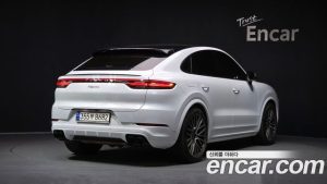 Porsche Cayenne 3.0 Coupe 2022 года из Южной Кореи