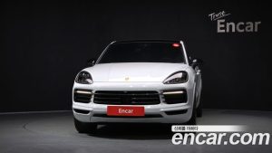 Porsche Cayenne 3.0 Coupe 2022 года из Южной Кореи