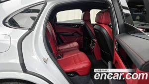 Porsche Cayenne 3.0 Coupe 2022 года из Южной Кореи