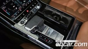 Audi Q7 45 TDI 4WD Premium 2023 года из Южной Кореи