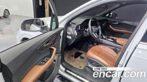 Audi Q7 45 TDI 4WD Premium 2023 года из Южной Кореи