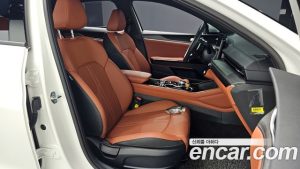 Kia K5 1.6 Turbo 2024 года из Южной Кореи