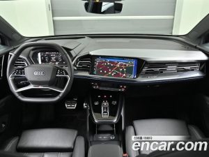 Audi Q4 e-tron 45 Premium Sportback 2025 года из Южной Кореи