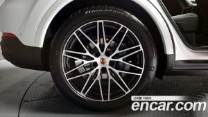 Porsche Cayenne 3.0 Coupe 2025 года из Южной Кореи
