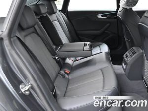 Audi A5 40 TDI 4WD Premium Sportback 2023 года из Южной Кореи