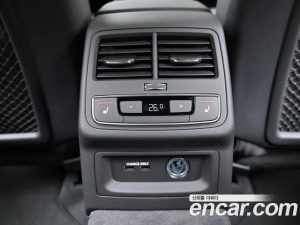 Audi A5 40 TDI 4WD Premium Sportback 2023 года из Южной Кореи