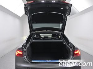 Audi A5 40 TDI 4WD Premium Sportback 2023 года из Южной Кореи