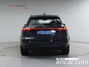 Audi Q6 e-tron Performance 2025 года из Южной Кореи