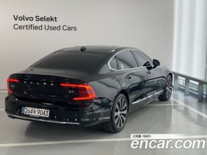 Volvo S90 B5 ULTIMATE Bright 2024 года из Южной Кореи