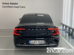 Volvo S90 B5 ULTIMATE Bright 2024 года из Южной Кореи