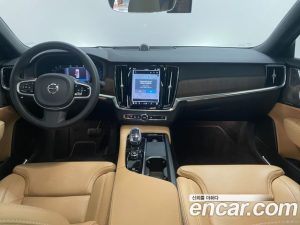 Volvo S90 B5 ULTIMATE Bright 2024 года из Южной Кореи