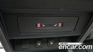 Land Rover Defender 90 D250 SE 2023 года из Южной Кореи