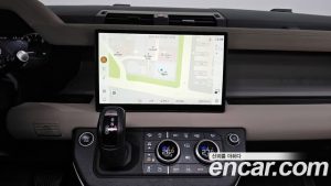 Land Rover Defender 90 D250 SE 2023 года из Южной Кореи