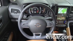 Renault-KoreaSamsung QM6 2.0 GDe RE Signature 2WD 2023 года из Южной Кореи