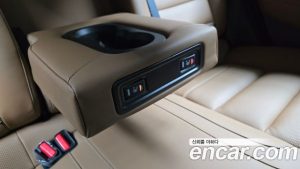 Renault-KoreaSamsung QM6 2.0 GDe RE Signature 2WD 2023 года из Южной Кореи