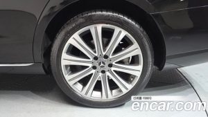 Mercedes-Benz E-Class E350 4MATIC Exclusive 2023 года из Южной Кореи