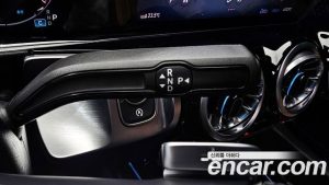 Mercedes-Benz GLB-Class GLB250 4MATIC 2025 года из Южной Кореи