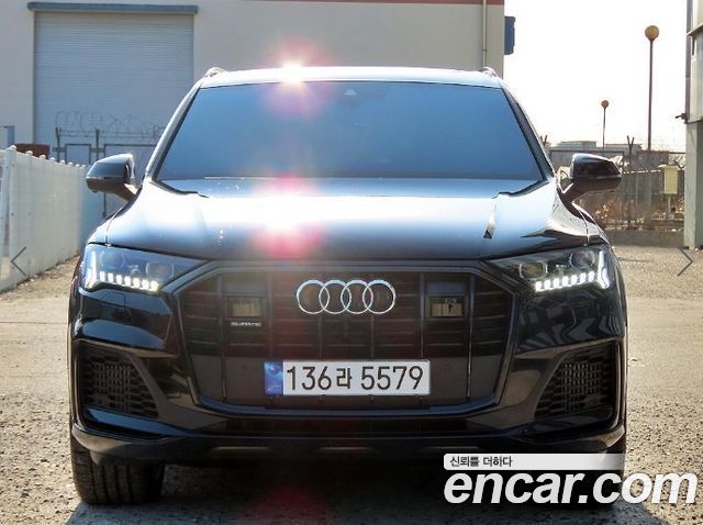 Audi Q7 55 TFSI 4WD Premium 2023 года из Кореи