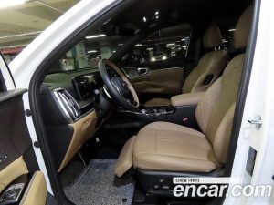 Kia Sorento HEV 1.6 2WD 2024 года из Южной Кореи