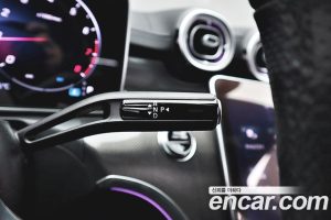 Mercedes-Benz C-Class C300 4MATIC AMG Line 2023 года из Южной Кореи