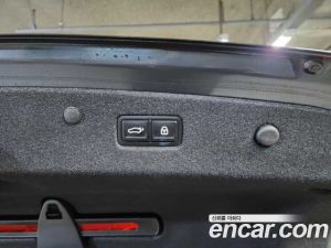 Kia K8 Signature 2025 года из Южной Кореи