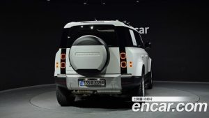 Land Rover Defender 110 D250 SE 2024 года из Южной Кореи