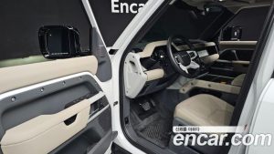 Land Rover Defender 110 D250 SE 2024 года из Южной Кореи