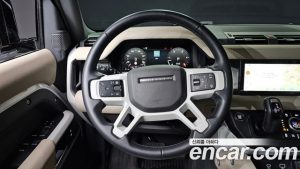 Land Rover Defender 110 D250 SE 2024 года из Южной Кореи