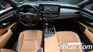 Lexus ES Luxury Plus 2023 года из Южной Кореи