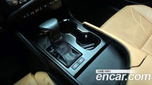 Lexus ES Luxury Plus 2023 года из Южной Кореи