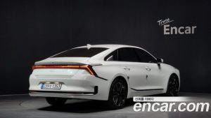 Kia K8 Signature 2025 года из Южной Кореи