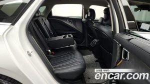 Kia K8 Signature 2025 года из Южной Кореи